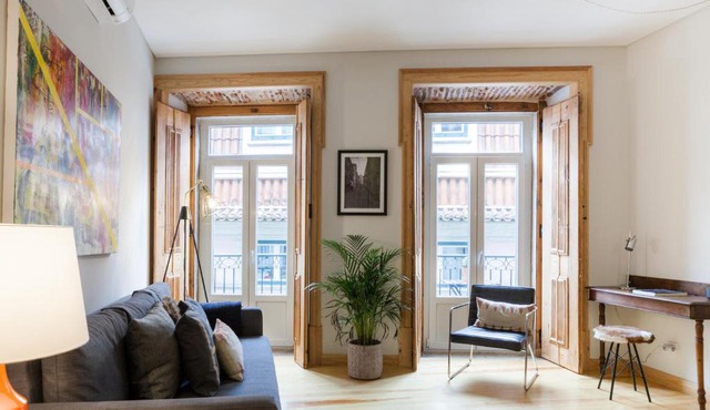 Charming Flat with Balconies Central Chiado District 2 Bedrooms & AC 19th Century Building