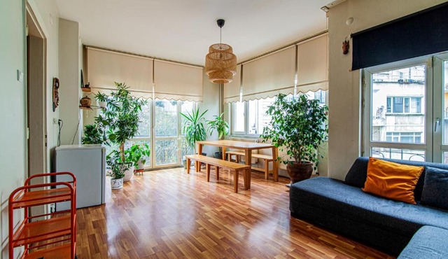 Charming Flat with Terrace near Taksim Square