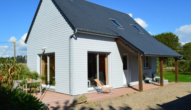 Charming wood house 3 pers near Carteret, pets allowed