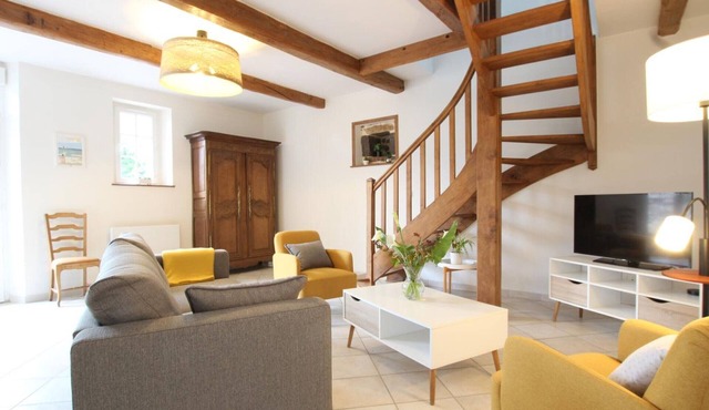 Charming house in Saint-Aubin-des-Préaux with private garden