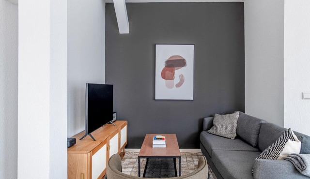 Charming Friedrichshain 2BR at Boxhagener Platz, by Blueground