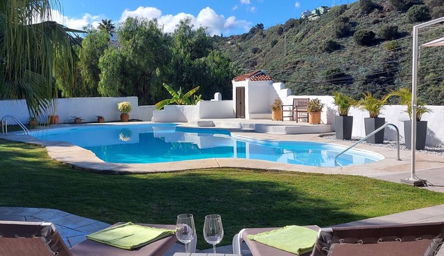 🦎Charming gem with pool in the mountains. Located 20min sw. from Las Palmas 🦎