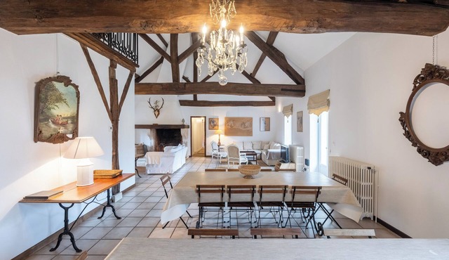 Charming gite - 12 p., 18 Km from Disneyland (45 km from Paris)