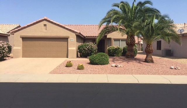 Charming golf-course community home