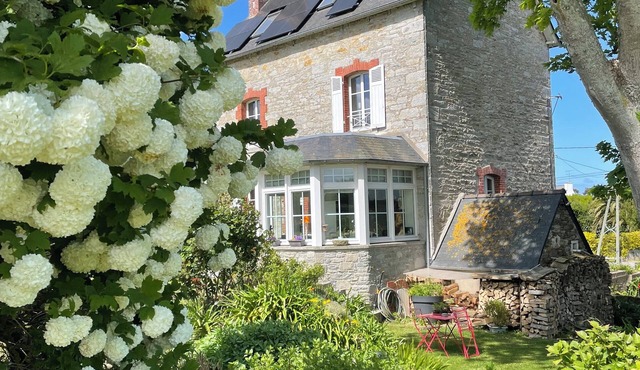Charming house 400 m from the beach