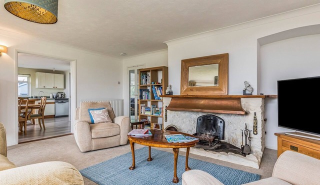 Charming Harbourside Cottage - Pass the Keys