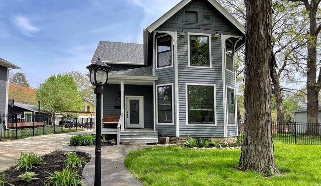 Charming Historic Home with Modern Comforts ~Near Drake and Downtown!