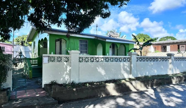 Charming Holiday House in Lower Carlton, Barbados