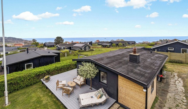 Charming holiday home with Baltic Sea views