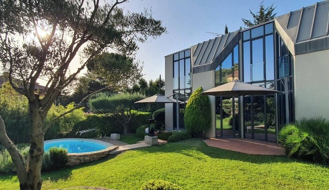 Charming home in Aix's sought-after district