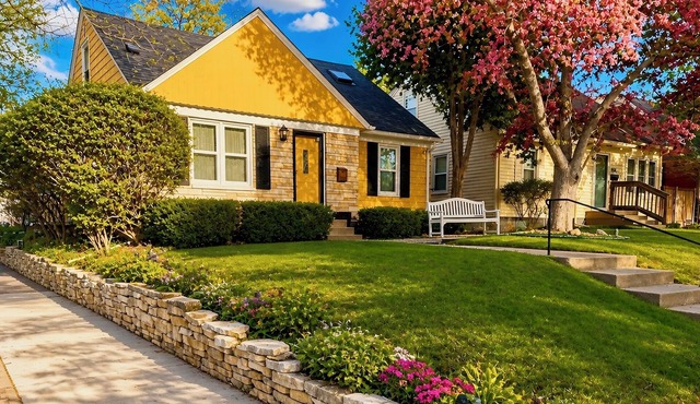 Charming Home in Quiet Historic Neighborhood Near Lakes and Downtown