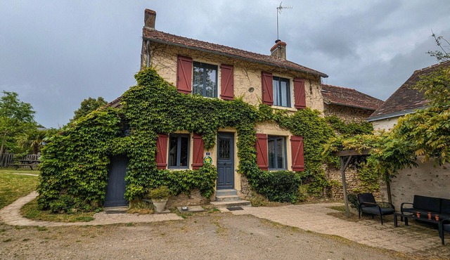 Charming Home with Heated Pool, Hot Tub, and Private Garden in Le Menoux