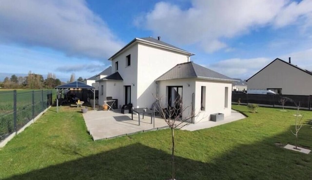 Charming house 10 minutes from the beach