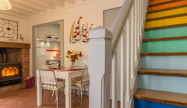 Charming house with garden near beach, Wifi, pets allowed