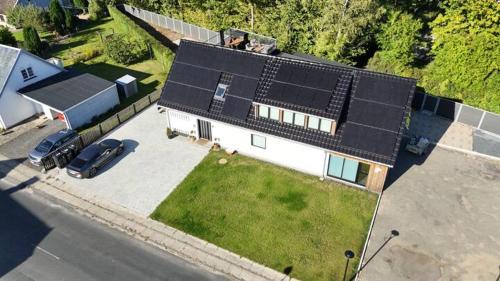 Charming house for 11 persons in Odense with Luxury Rooftop Deck & Free Parking
