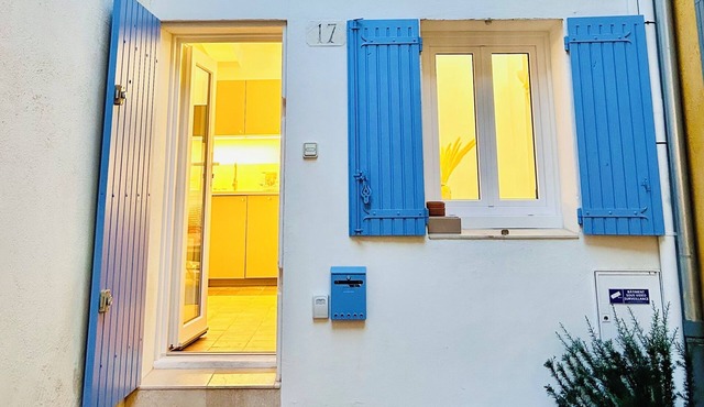 Charming house in the center of Aix, quiet, absolute, bright.