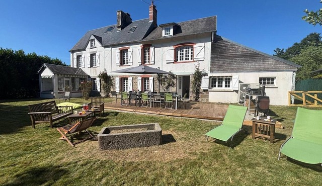 Charming house in Bacilly with garden and terrace