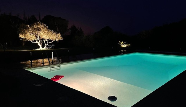 Charming house With swimming pool