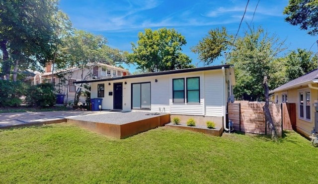 Charming house with Internet in Central Austin near local attractions