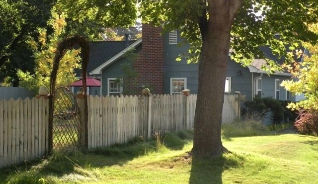 Charming Lodging in Historic Hamilton, Montana