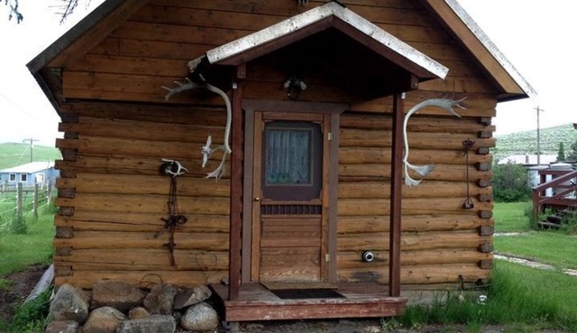 Charming Log Cabin with Mountain Views near Trails in Pony, Montana