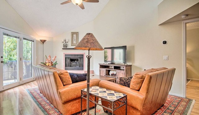 Charming Lower Foothills Condo + Pool/spa & Gym