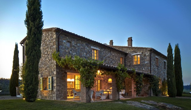 Charming & luxurious country villa, designer interiors, heated pool, great views