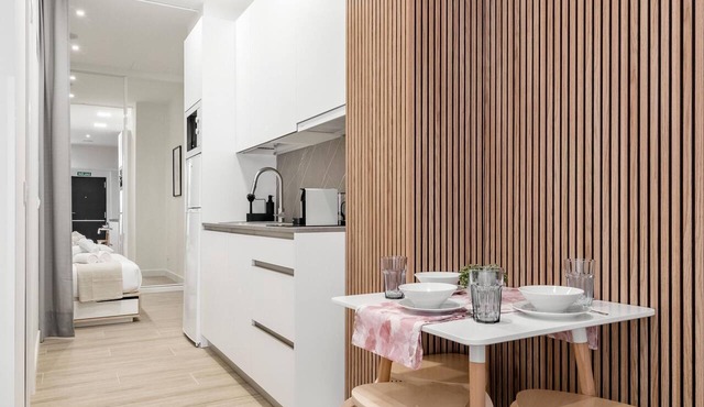 Charming Madrid Castilla V - Studio for 3 people