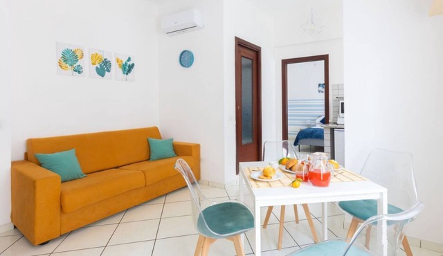 Charming&Modern One-Bedroom Apartment in Sorrento