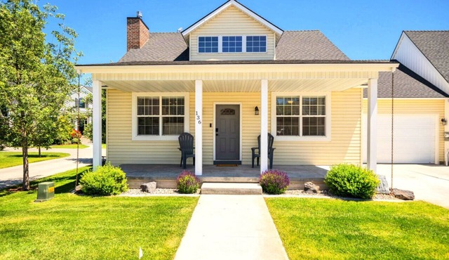 Charming Modern Retreat in Rexburg