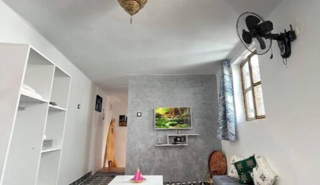 Charming modern studio in the heart of Rabat's medina, close to the beach and streetcar.