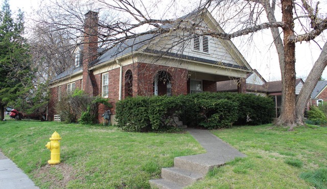 Charming Modern Retreat Near Downtown Jeffersonville & Bob Hedge Park