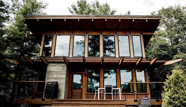 Charming Mountain Cabin Perfect for the Whole Family near Nantahala National Forest, NC