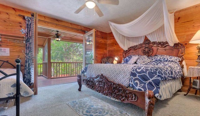 Charming Nautical-Themed Inn Room with Private Whirlpool & Lake Views Near Lake Helen, Florida