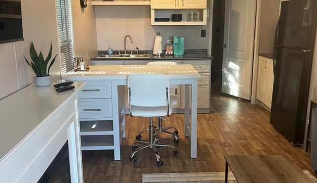 Charming new 1 Bedroom, 1 Bath Casita on private, gated property in Cedar Creek.