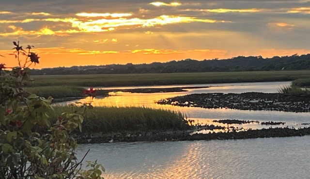 Charming new home nestled between Sunset Beach and Ocean Isle Beach
