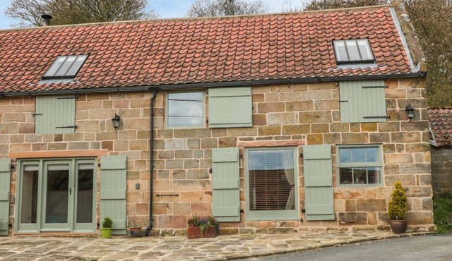 Charming New Stable Cottage Retreat