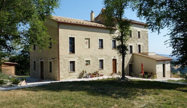 Charming, newly renovated country house in the Marche