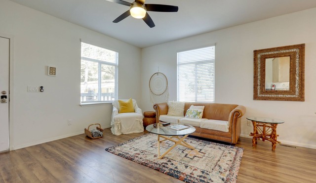 Charming Oak View Retreat ~ 5 Mi to Ojai Valley!