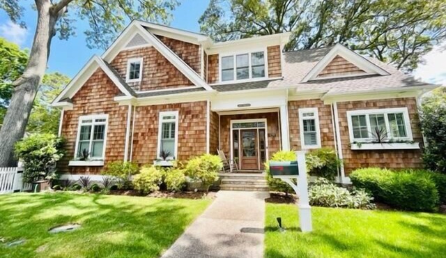 Charming Ocean Block Home in The Pines – Walk to Everything, Private Baths!
