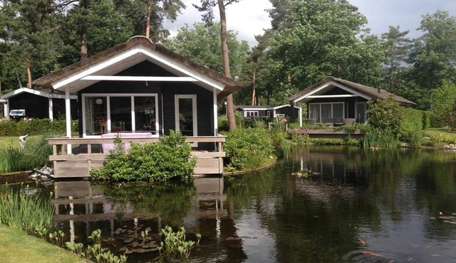 Charming Pondside Chalet