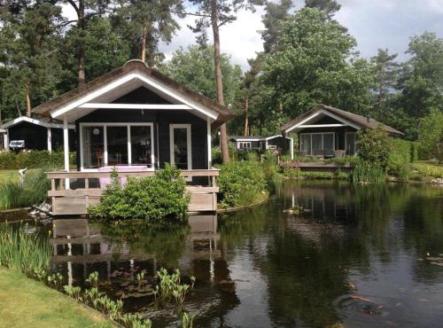 Charming Pondside Chalet