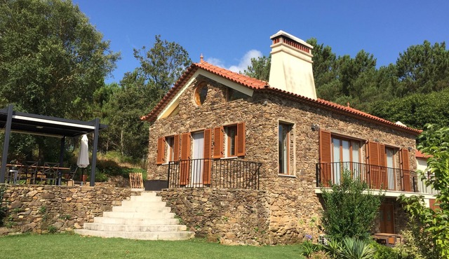 Charming, quiet, rustic villa with modern interior