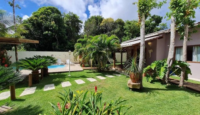 Charming Refuge: Arraial House