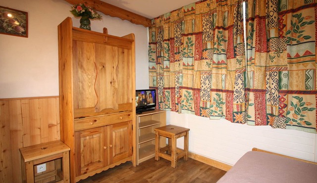 Charming renovated studio for 2 with TV and dishwasher, Tignes center