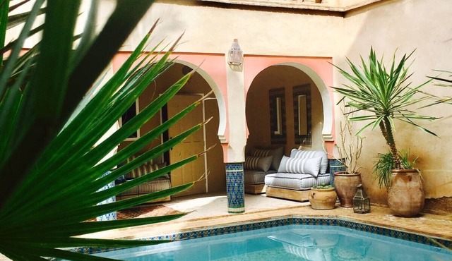 Charming Riad in the heart of the Kasbah ramparts with swimming pool jacuzzi hamam