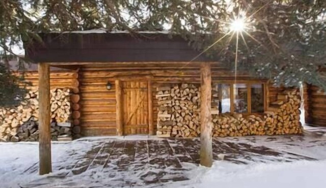 Charming & Rustic Aspen's Lodge
