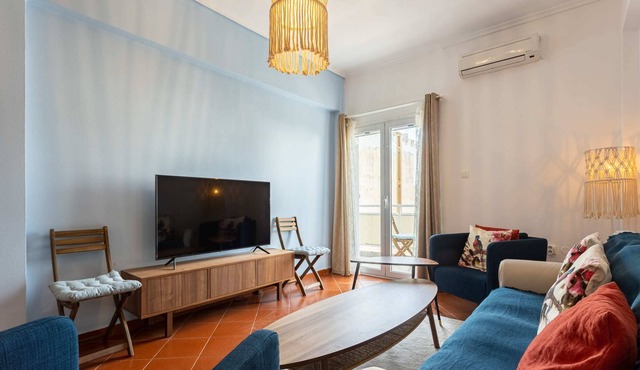 Charming Seaside Retreat in the Heart of Corinth