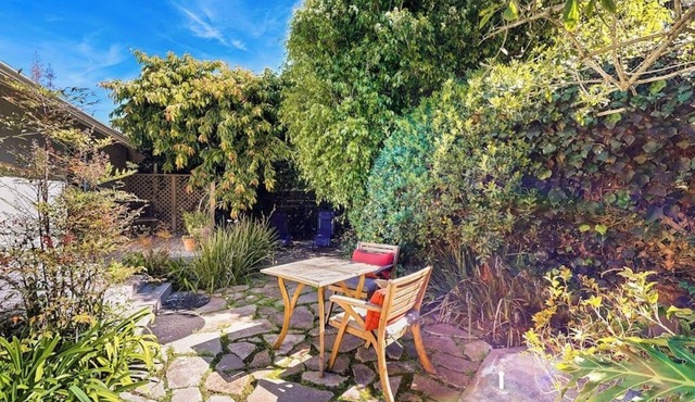 Charming, Single-Level Home w/Fast WiFi, Gas Fireplace, & a Furnished Patio