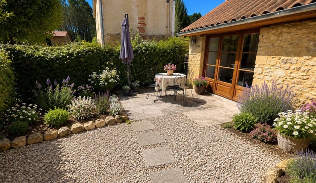 Charming stone cottage for 2 with a terrace - Air-conditioned - Payrignac (Lot)